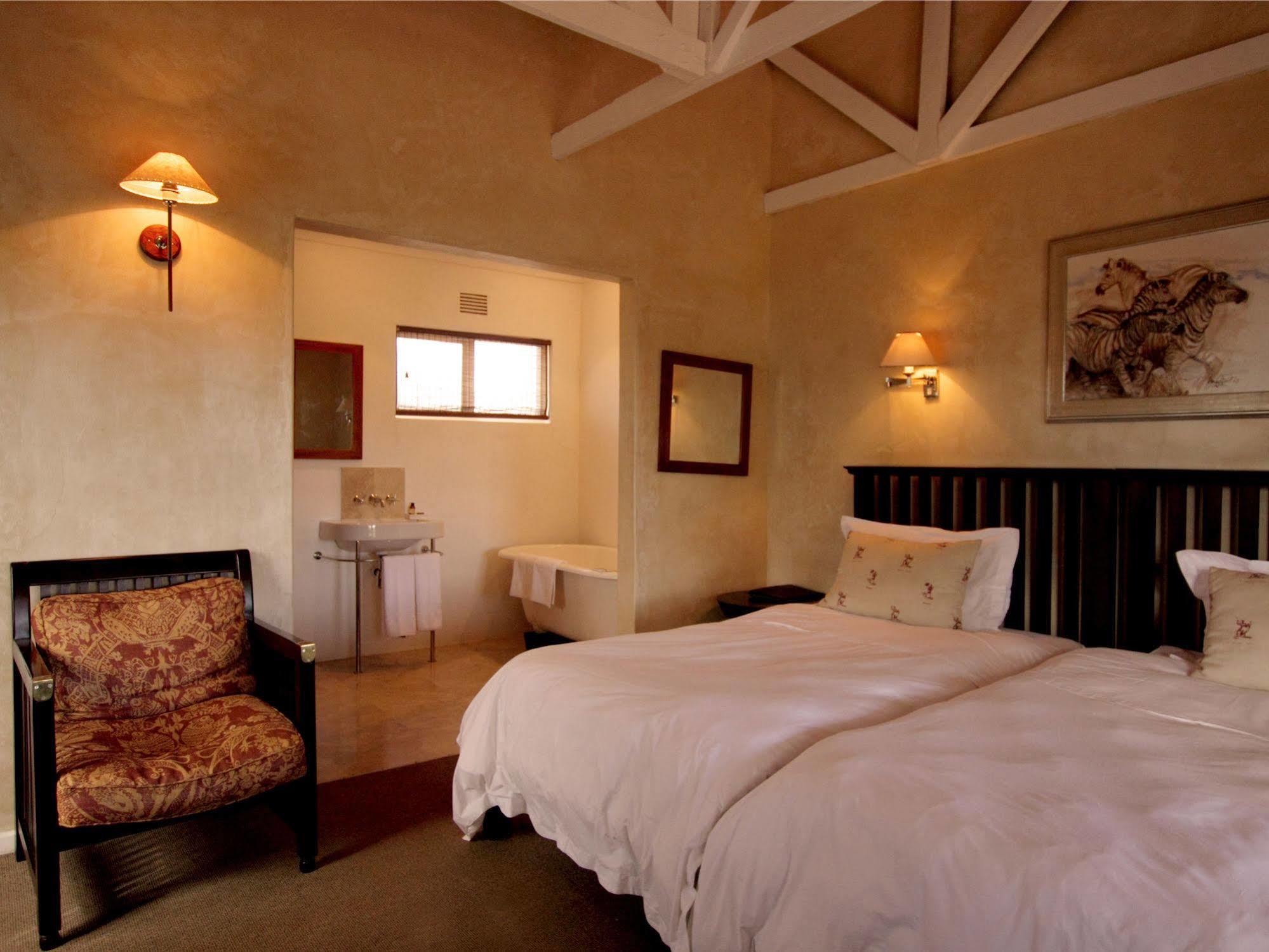 Leeuwenbosch Country House - Amakhala Game Reserve Zewnętrze zdjęcie